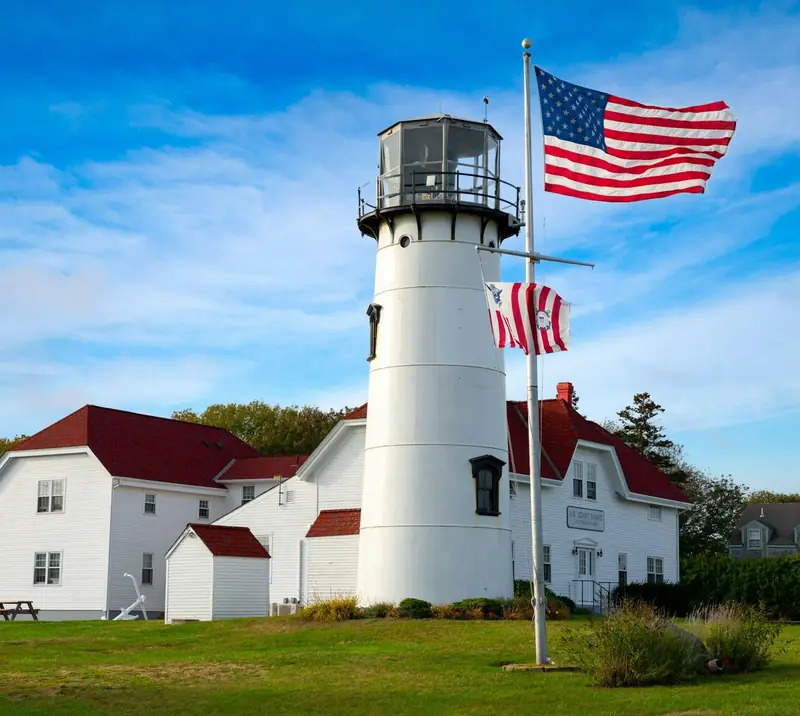 Chatham Light and keeper's house